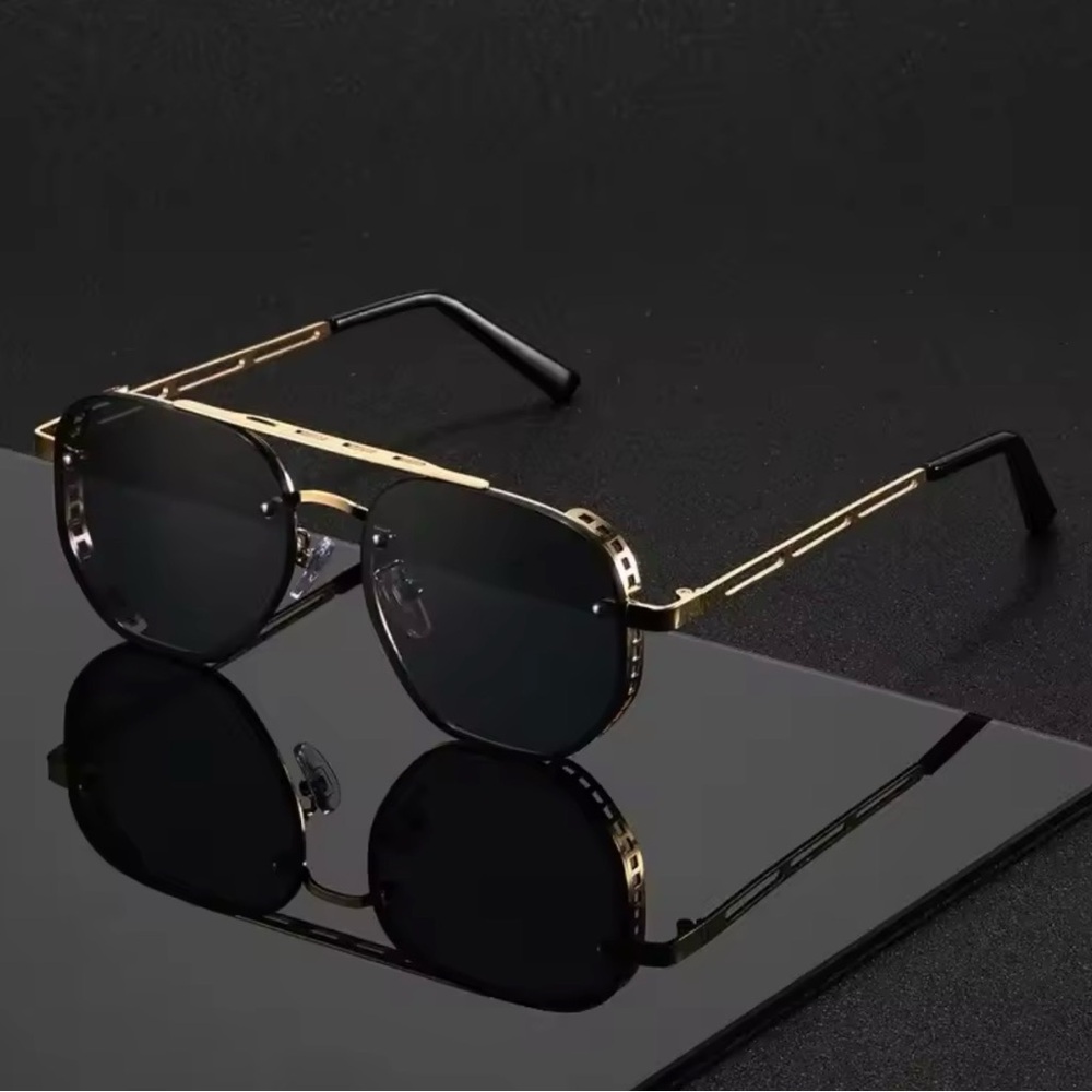 Luxury Square Aviator Sunglasses for Men & Women Lightweight Metal Frame UV400